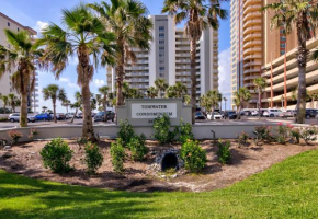 Condo in Orange beach with heated pool